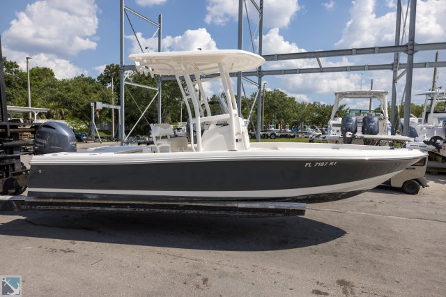 Used 2015 Robalo Power Boat for sale